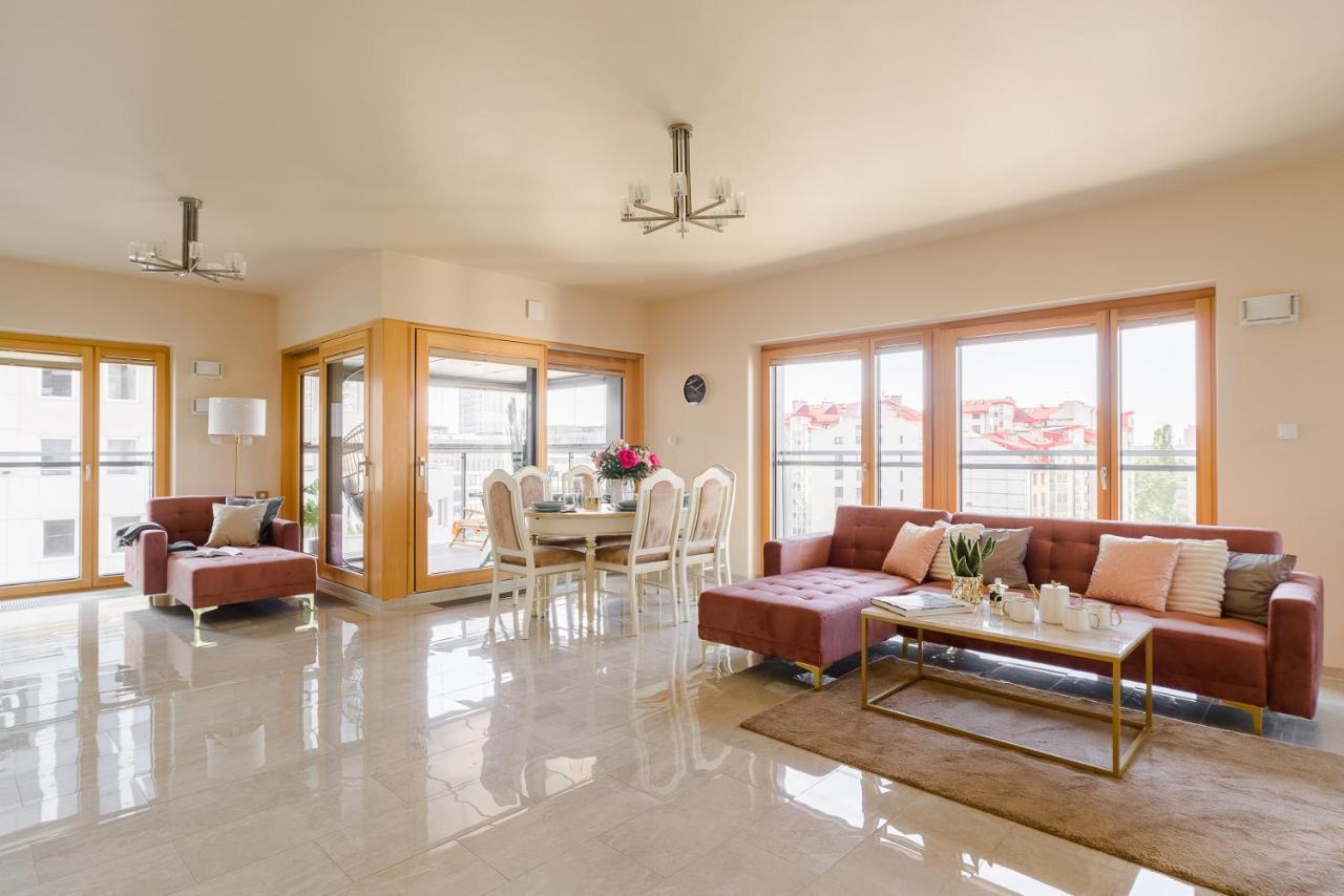 Luxury Apartment On Grzybowska Street วอร์ซอ ภายนอก รูปภาพ